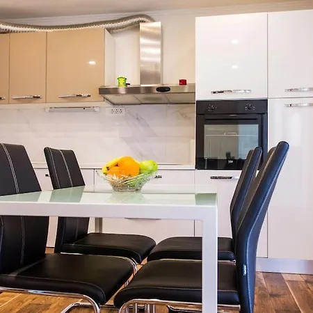 Faith Apartman *